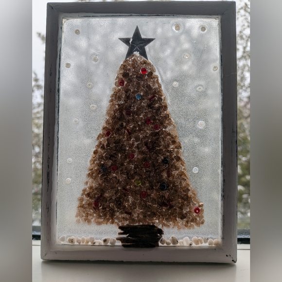 Festive Christmas Tree Decor - Picture 2 of 7